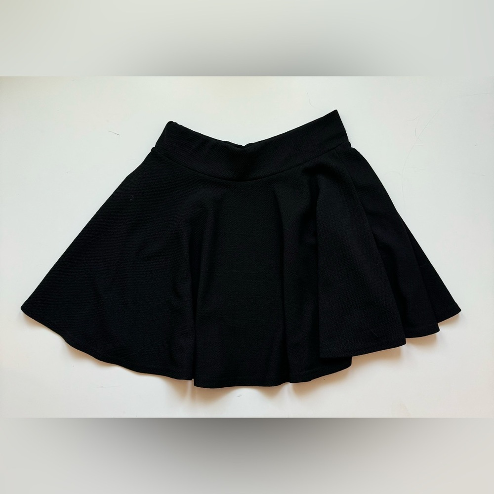 black mini skirt
